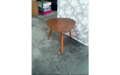 BEISTELLTISCH HOLZ MID-CENTURY 3-BEIN