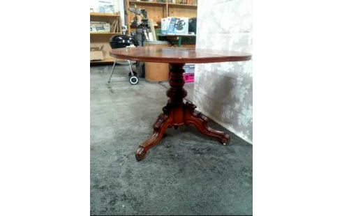 TISCH HOLZ DKL. OVAL