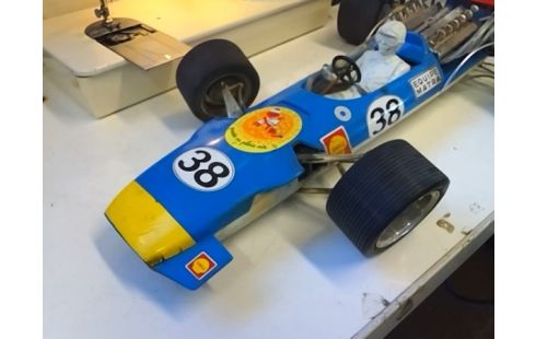 JOUET VOITURE AVEC VOLANT (EN L'ETAT)