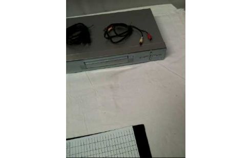 LECTEUR DVD ARGENT
