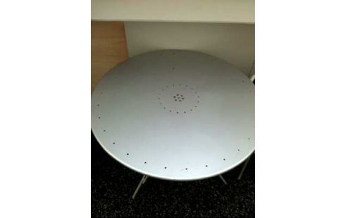 TABLE DE JARDIN