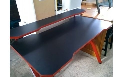 BUREAU METAL ET BOIS ROUGE ET NOIR