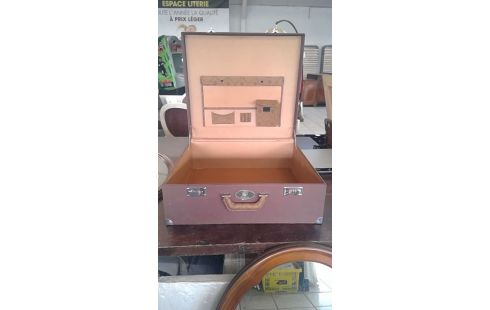 VALISE EXCLUSIVE LINE