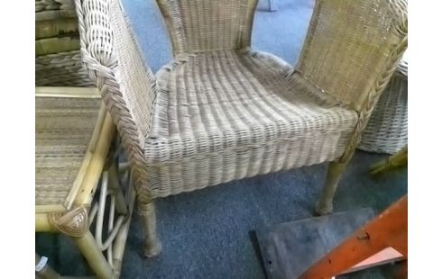 FAUTEUIL ROTIN