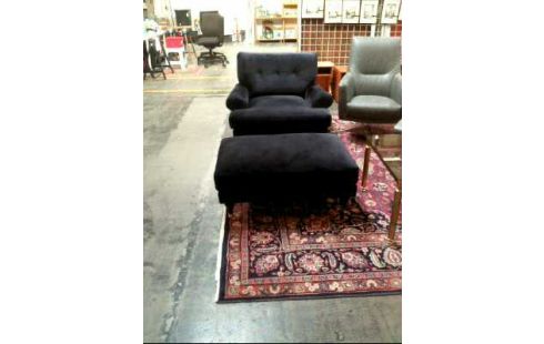 SESSEL U. HOCKER A.R. SAMT DUNKELBLAU