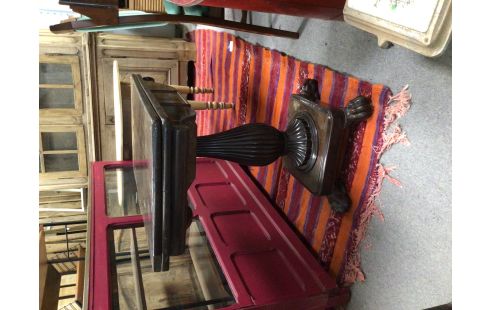 TABLE DE JEU PIEDS GRIFFES FEUTRINES VERTE