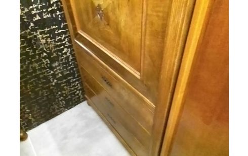 SECRETAIRE EN NOYER