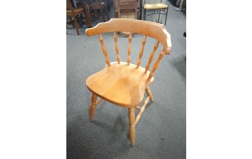 6 CHAISES WESTERN  LE LOT