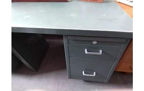BUREAU ANCIEN METAL VERT STYLE INDUS.