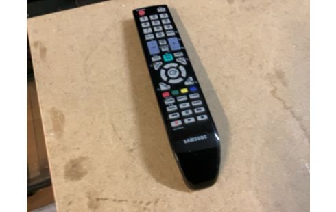 TELEVISEUR SAMSUNG 95CM TNT HDMI TDE