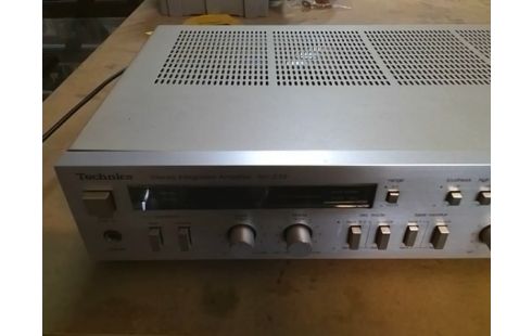 AMPLIFICATEUR TECHNICS SU Z22 (AVEC BOUTONS)