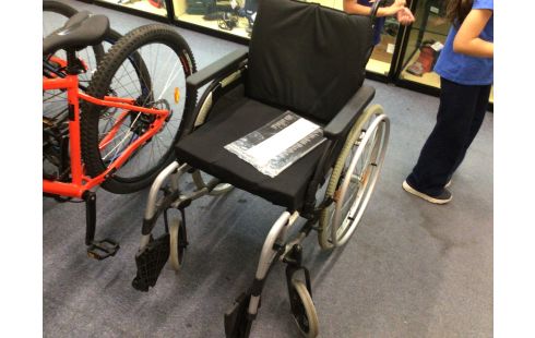 CHAISE ROULANTE