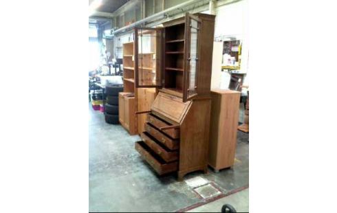 SECRETAIRE DONKER