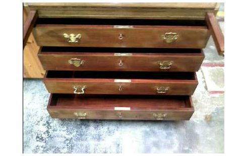 SECRETAIRE DONKER