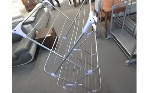 ETENDOIR A LINGE GRIS ET VIOLET
