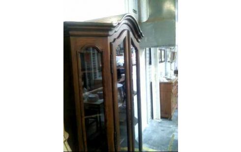 VITRINE EICHE RUSTKAL DKL. 2-TÜREN +FACHBÖD.