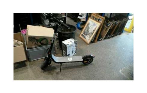 TROTINETTE ELECTRIQUE 
