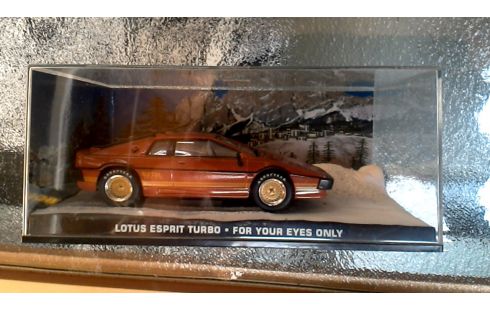 SPEELGOED AUTO LOTUS ESPRIT