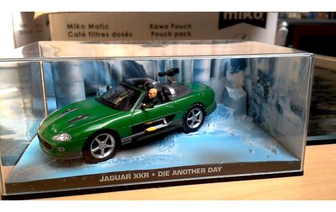 SPEELGOED AUTO JAGUAR XKR GROEN