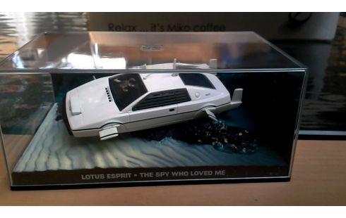 SPIEL 1, , AUTO ESPRIT WEISS