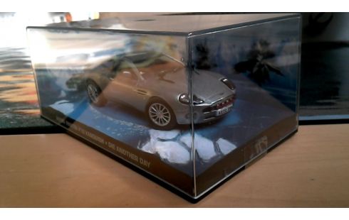 SPEELGOED AUTO ASTON MARTIN V12 VANQUISH