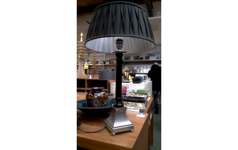 TAFELLAMP ZILVER EN ZWART