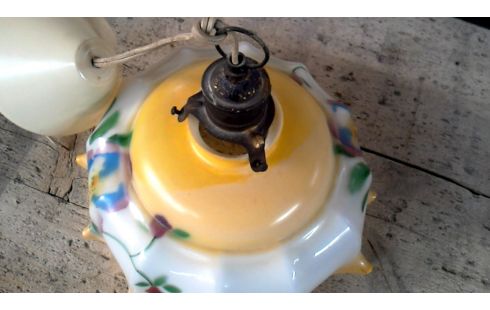 HANGLAMP WIT GEEL OPAAL BLOEMEN ANTIEK